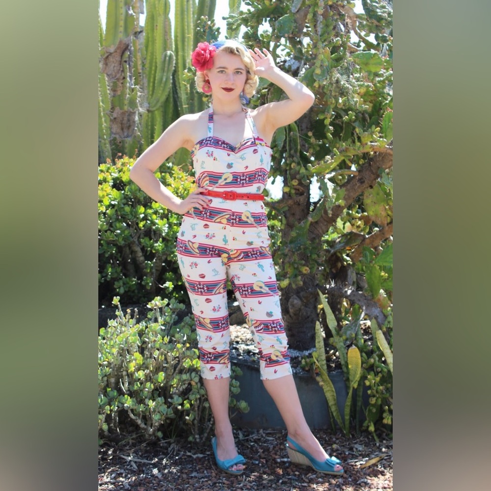 Bettie Page Clothing Rockabilly Playsuit Southwest Print Jumpsuit Lg Romper